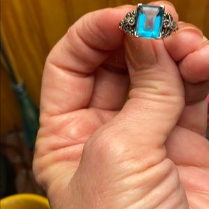 Silver ring w large Aquamarine stone.